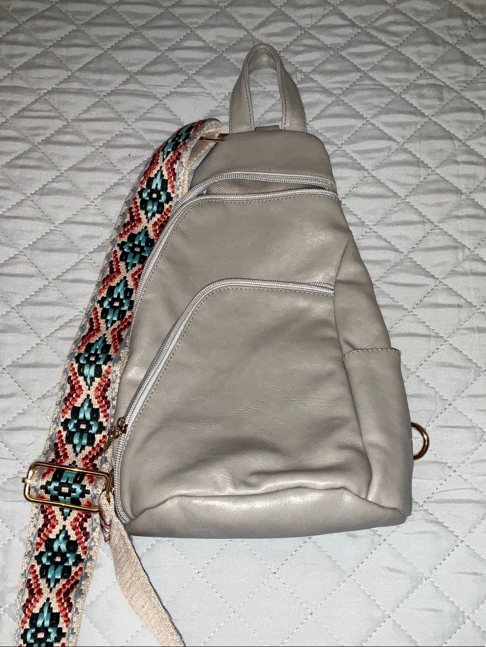 Gray Sling Backpack w/ Patterned Strap, switchable strap, left or right carry